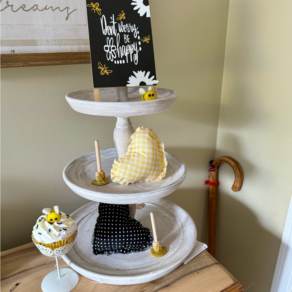 Tiered tray decor